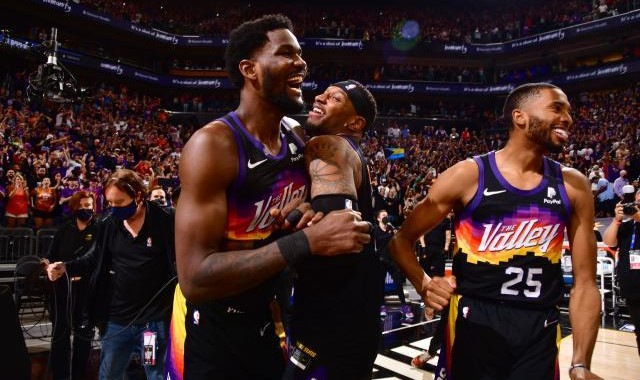 太阳手握2比0还将迎回保罗？西决胜利天平已经倾斜