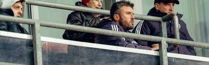 邮报：卡里克一上任就看青训比赛，阿莫林14个月从未认真看过