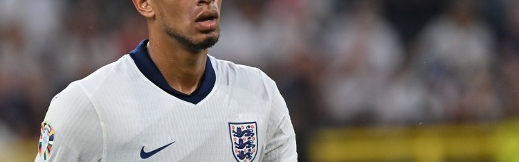 爱游戏-博主：除非贝林表现提升，否则预计世界杯图赫尔将让罗杰斯首发