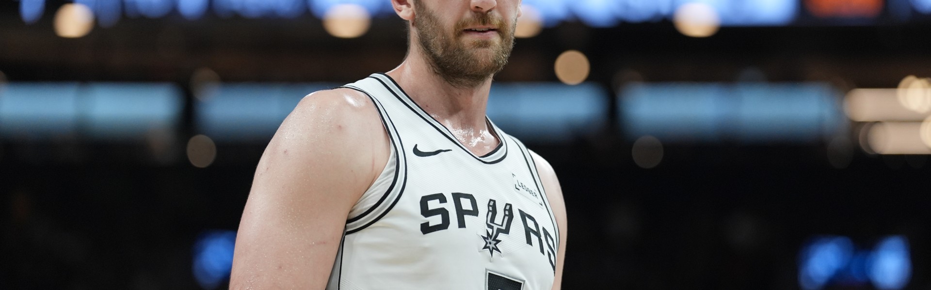 爱游戏官网-科内特：我顶替文班时的轮换会调 但我们比赛方式和目标始终一致